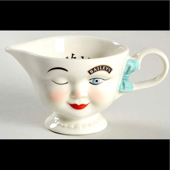 Bailey’s collector 1996 limited edition cup - Picture 2 of 2